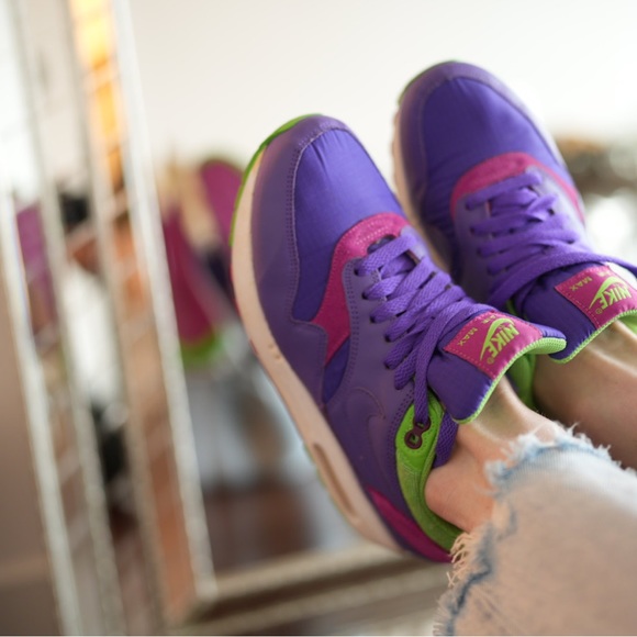 NIKE Air Max 90 - Purple, Pink, Green - Size 8 - in original box! - Picture 6 of 12